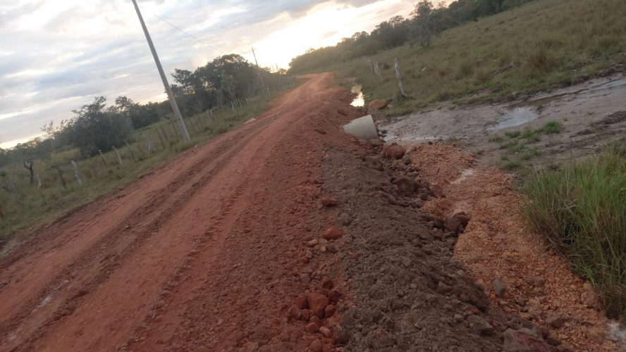 Prefeitura de Barras recupera estradas da zona rural danificadas pelas chuvas