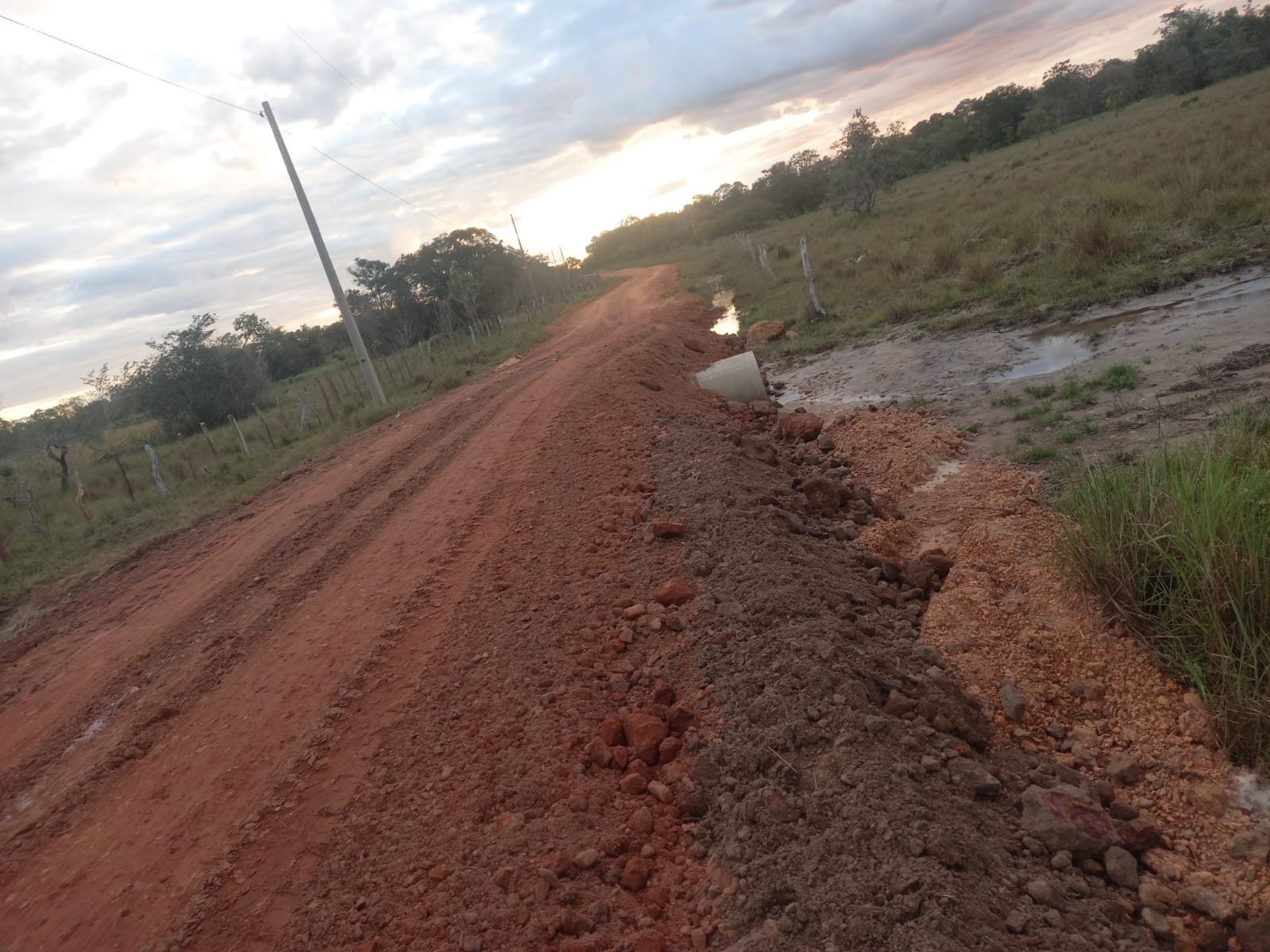 Prefeitura de Barras recupera estradas da zona rural danificadas pelas chuvas