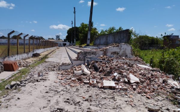 Prefeitura de Barras dá início à reforma do estádio Juca Fortes