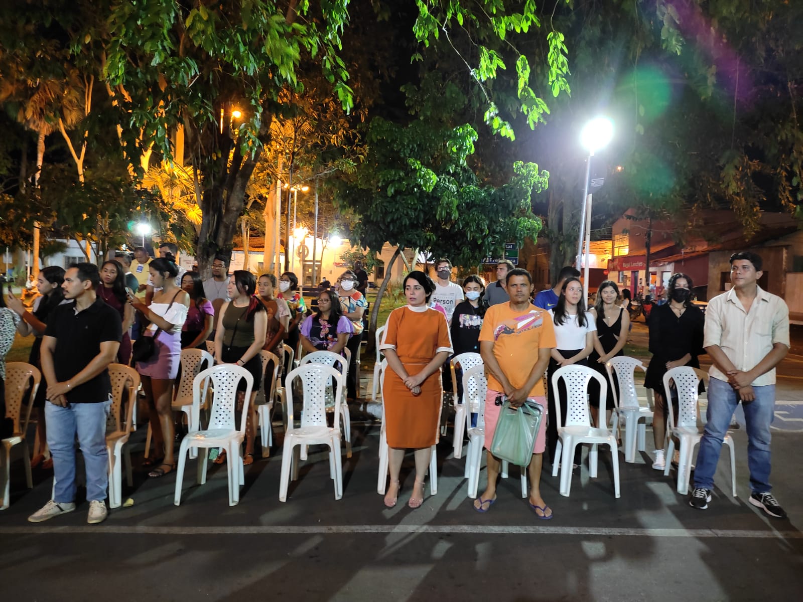 Solenidade premia vencedores do concurso de crônicas e poesias de Barras