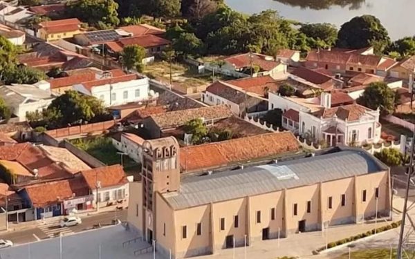 Prefeito de Barras sanciona lei que altera nome de posto de saúde, ruas e avenidas