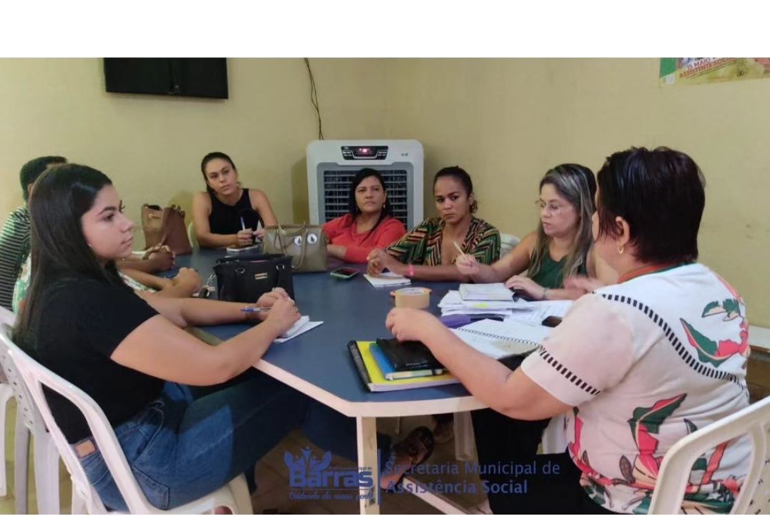 Reunião na secretaria de Assistência Social discute ações para o aniversário de Barras