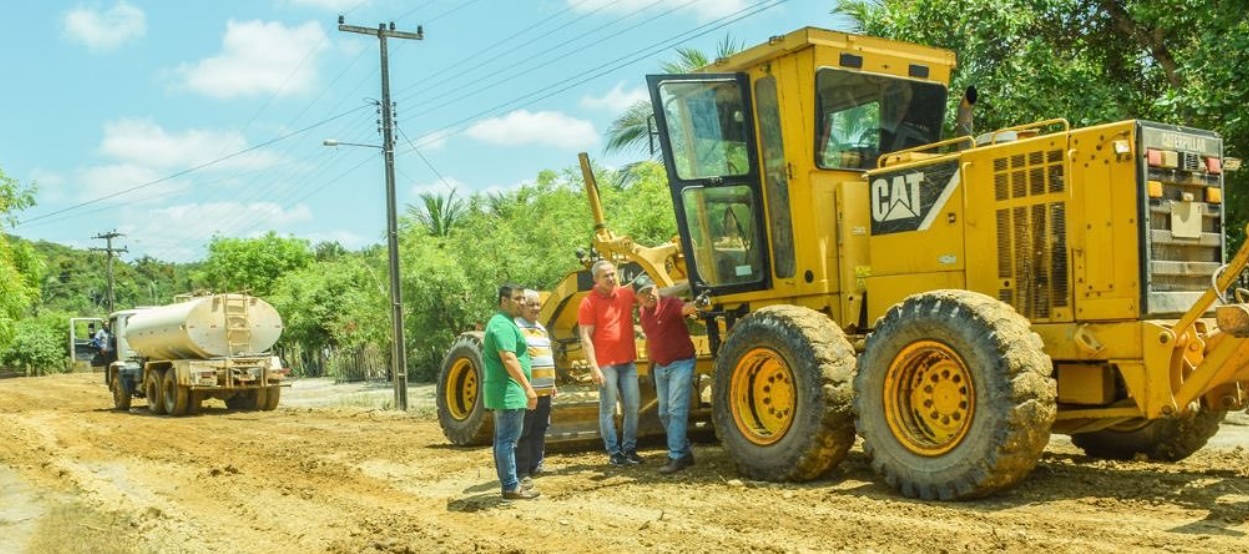Estrada da localidade Alto da Graça recebe nova pavimentação