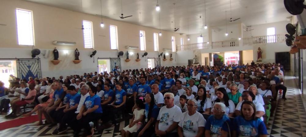 Missa, corte do bolo, inauguração de praças e ciclismo marcaram aniversário de Barras