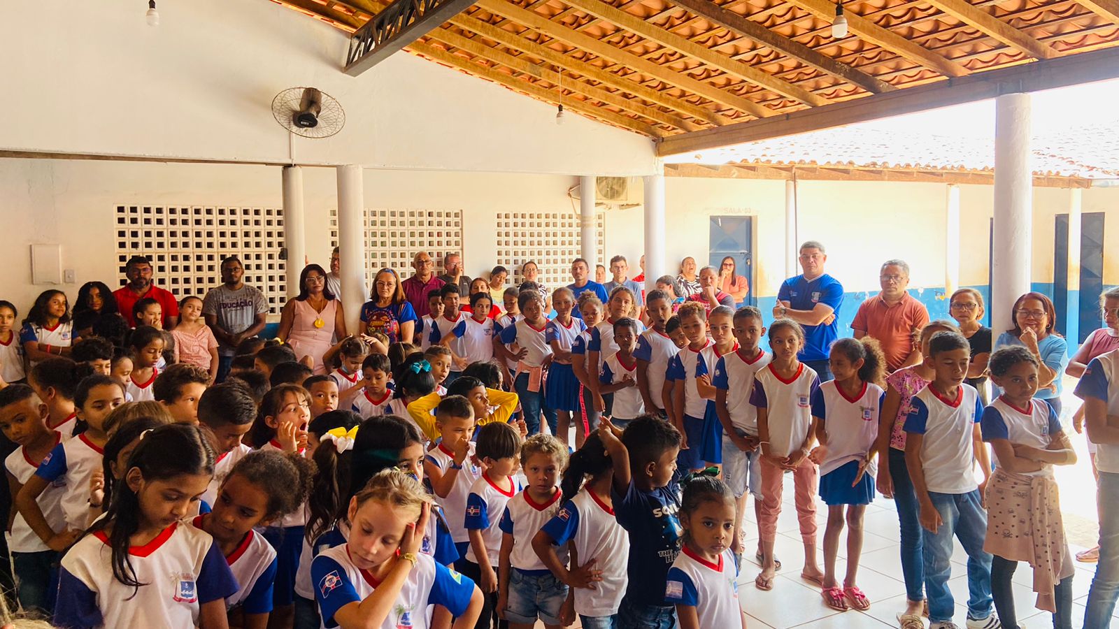 Prefeitura entrega reforma da escola Municipal Chiquinha Gomes, na localidade Passa Tudo