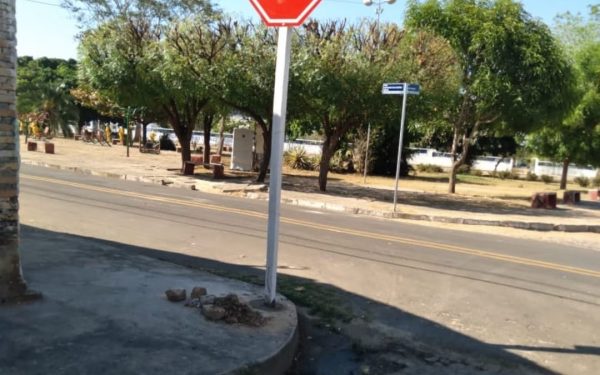 Trânsito de Barras começa a ser organizado. Veja lei que organiza estacionamentos