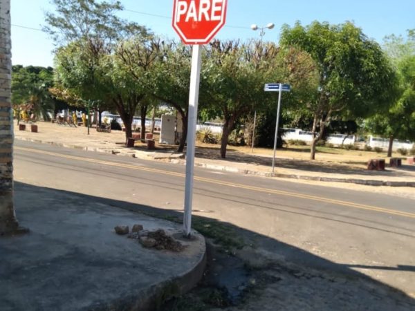 Trânsito de Barras começa a ser organizado. Veja lei que organiza estacionamentos