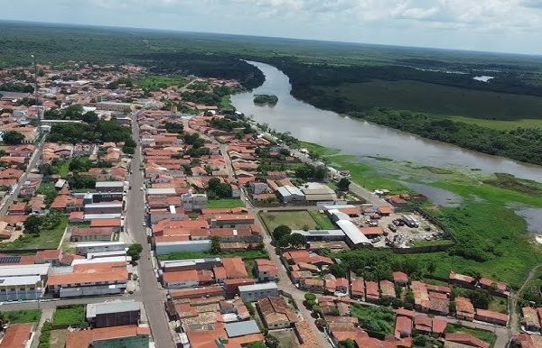 Acesse aqui a Lei que cria a nova Estrutura Administrativa da Prefeitura Municipal de Barras