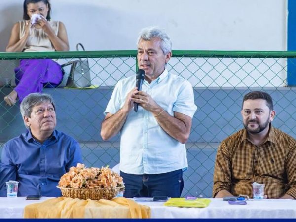 Aumento dado pela prefeitura de Barras aos professores de Barras é maior que o piso nacional