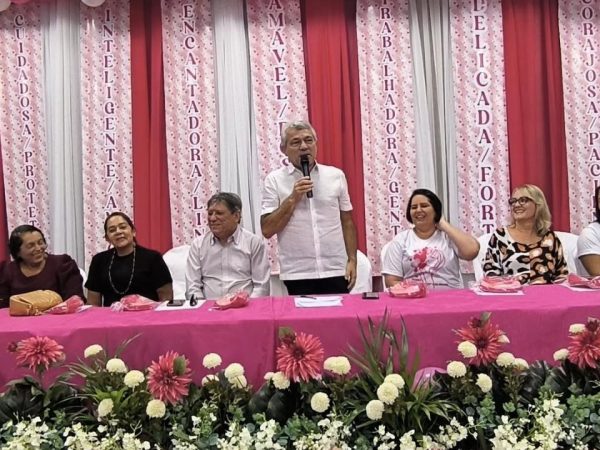 Mulheres barrenses são homenageadas em lindo evento. Veja fotos!