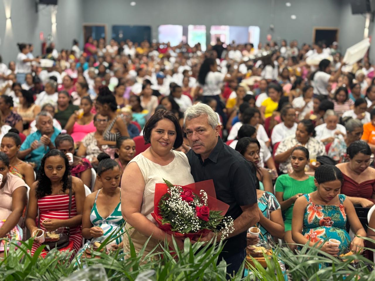 Mães barrenses são homenageadas em linda solenidade